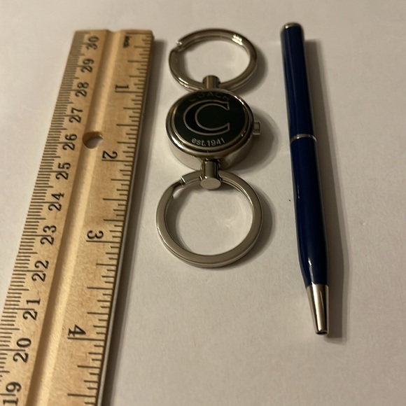 Coach Valet Keychain and Pen Set. - Picture 4 of 7